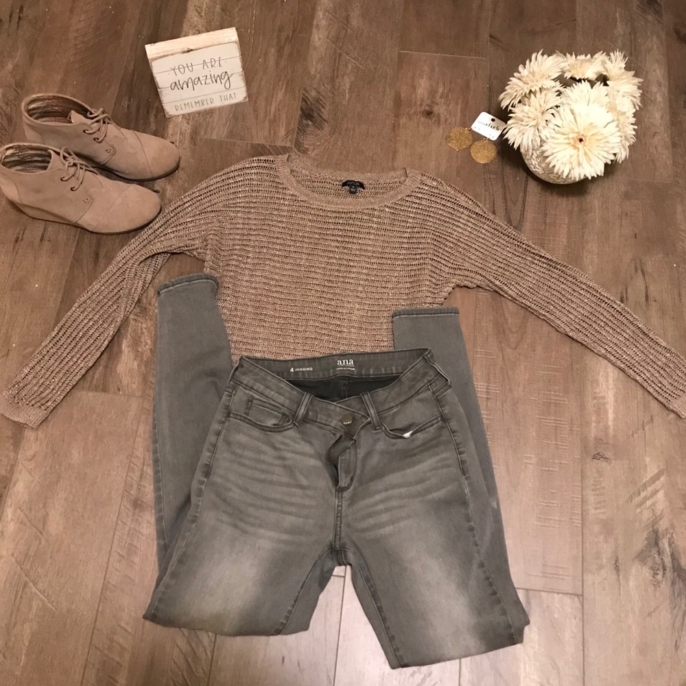 Apt. 9 knit sweater size S!